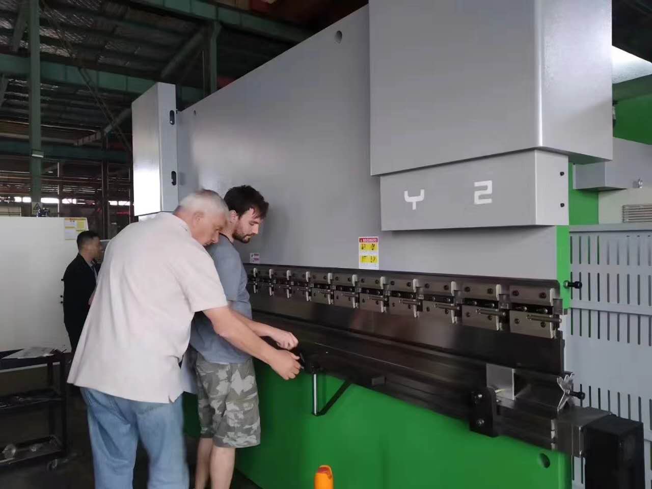 63 tonų metalo plieno lakštų lenkimo staklės CNC hidraulinis preso stabdys metalo apdirbimui