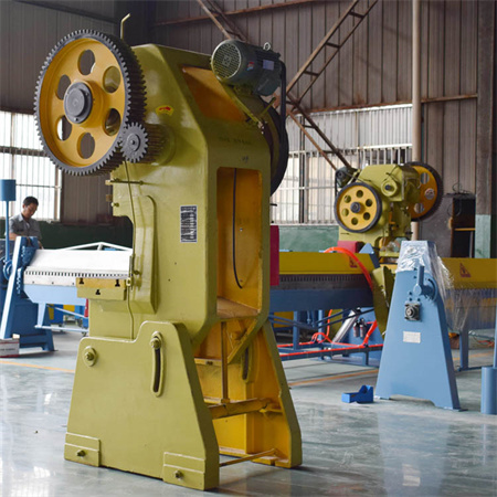 Parduodama CNC lakštinio metalo skylių perforavimo mašina