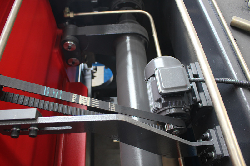 CNC hidraulinio presavimo stabdžių mašina, visiškai automatinė anglies plieno lenkimo mašina