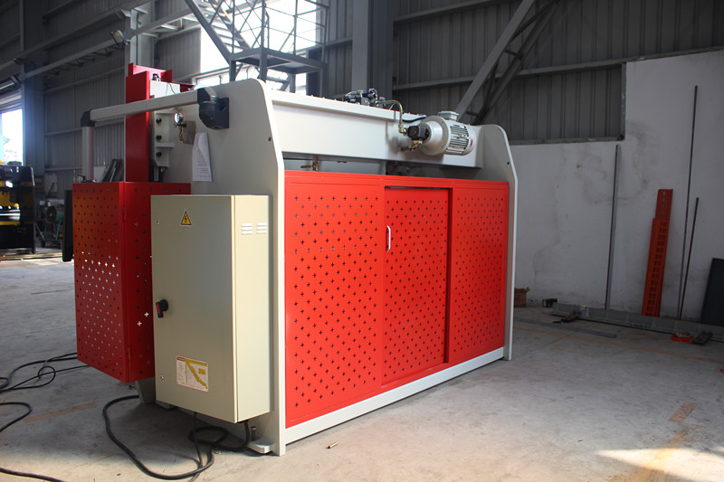 CNC hidraulinio presavimo stabdžių mašina, visiškai automatinė anglies plieno lenkimo mašina