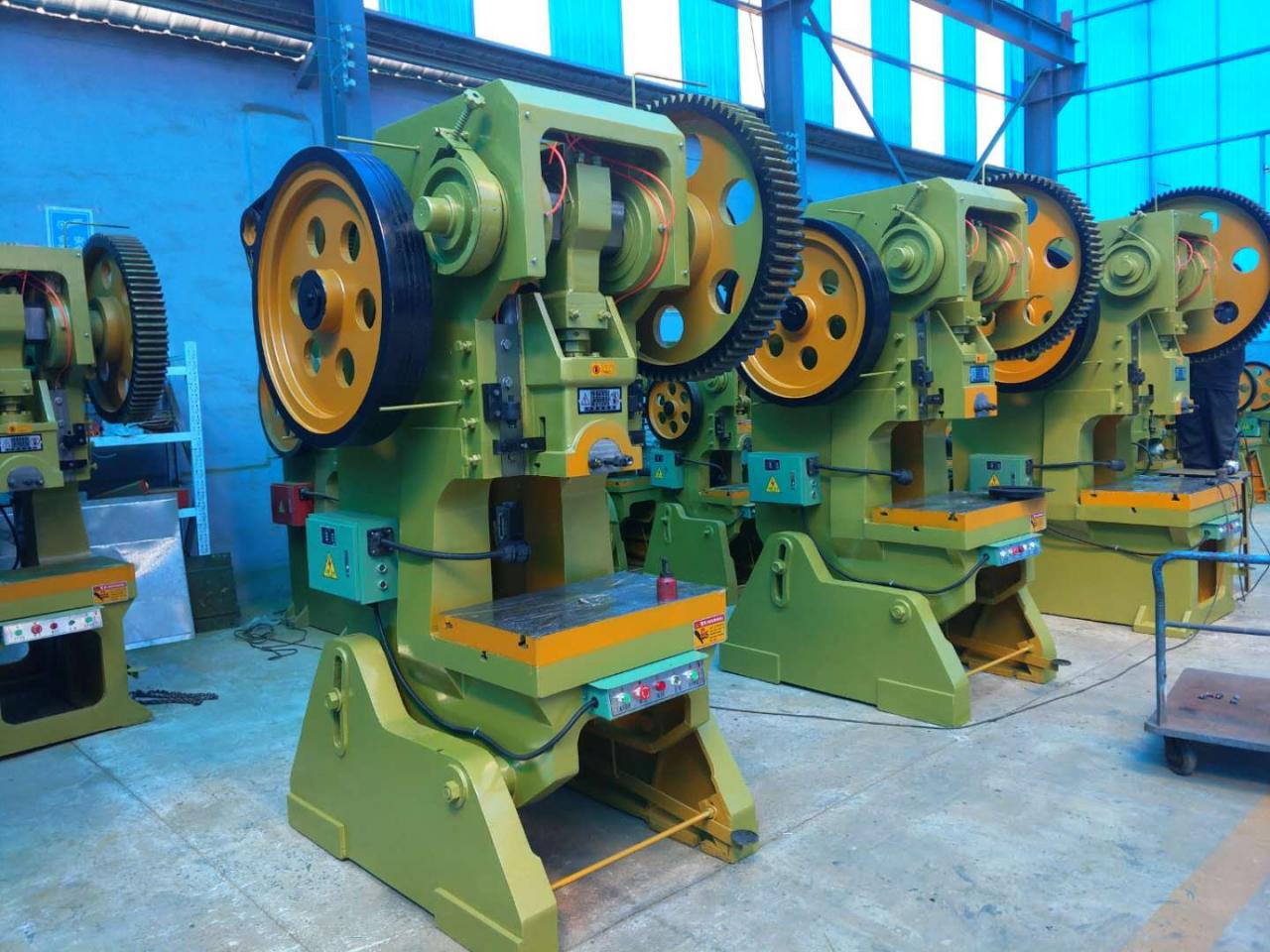 Mechaninė presavimo mašina, 100 tonų galios preso kaina